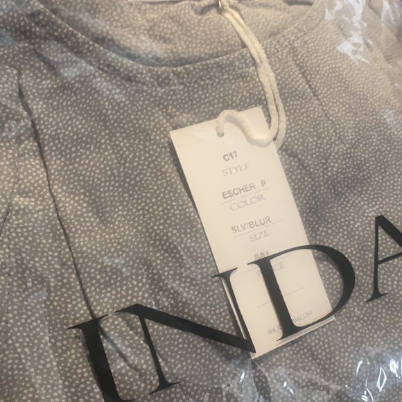 READ DESCRIPTION FOR COLOR Indah Escher Top Silver Blur REVOLVE - Picture 4 of 4